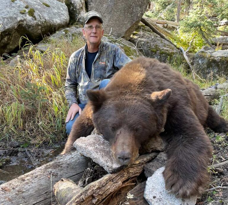 Best Trophy Bear Hunts in USA and Canada | Infinity Hunts